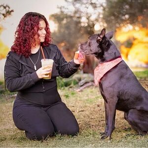 Meet your Posher, Quenna